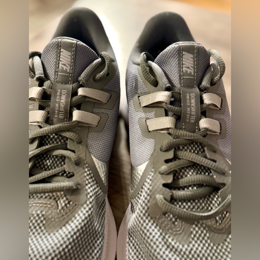 Nike Downshifter 9 | Women’s Size 10.5 | Cool Grey Running Shoes NEW - Picture 6 of 8